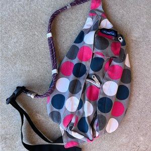 Kavu sling bag EUC